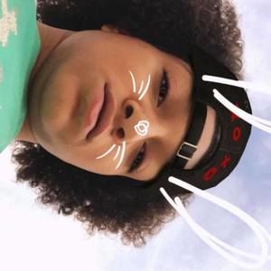 Meet your Posher, Nina